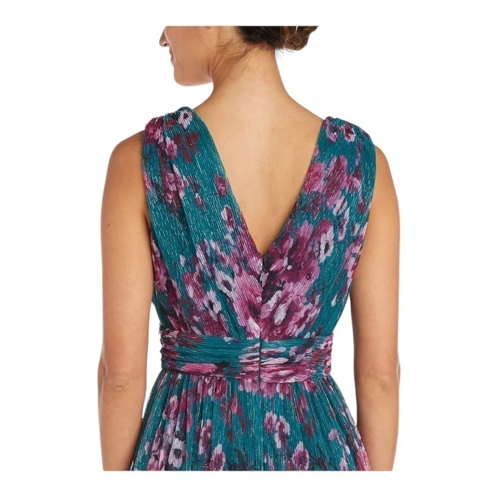 NIGHTWAY Floral-Print Pleated Gown NWT - Picture 8 of 9
